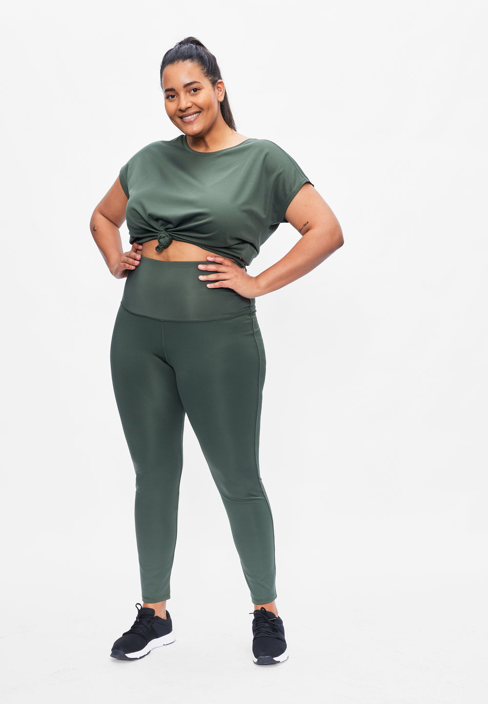 Perfect Belle - Shaping tight - Sustainable Plus size Green