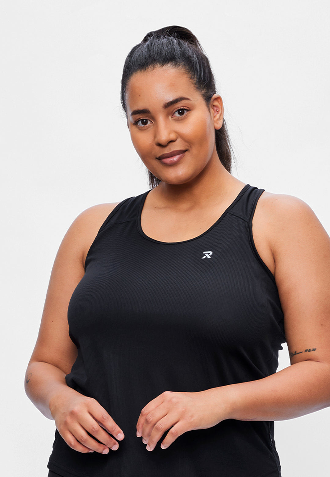 Perfect Lizzy - Sports top - Sustainable Plus size Black