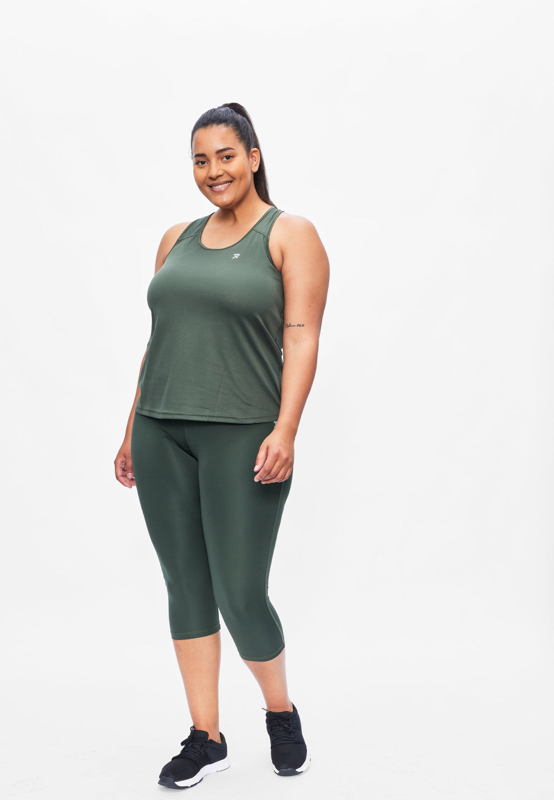 Perfect Lizzy - Sports top - Sustainable Plus size Green