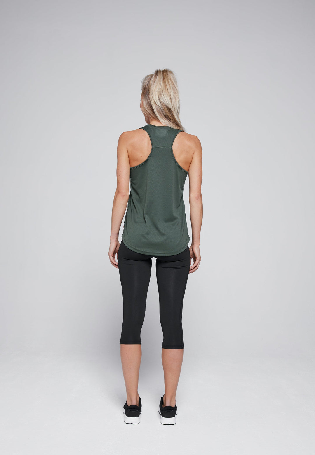 Perfect Yara - 3/4 shaping tight - Sustainable Black