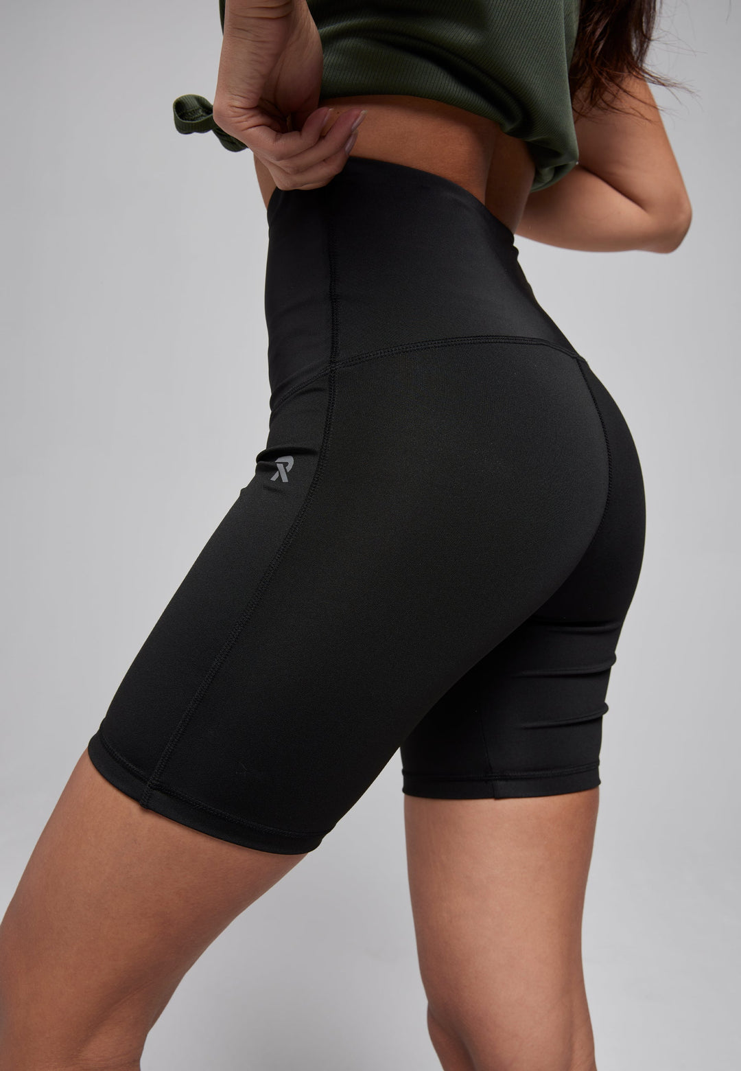 Perfect Bobby - Shaping biker short - Sustainable Black