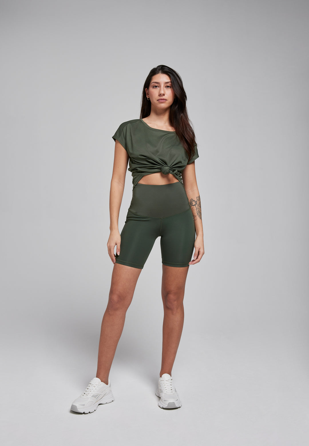 Perfect Bobby - Shaping biker short - Sustainable Green