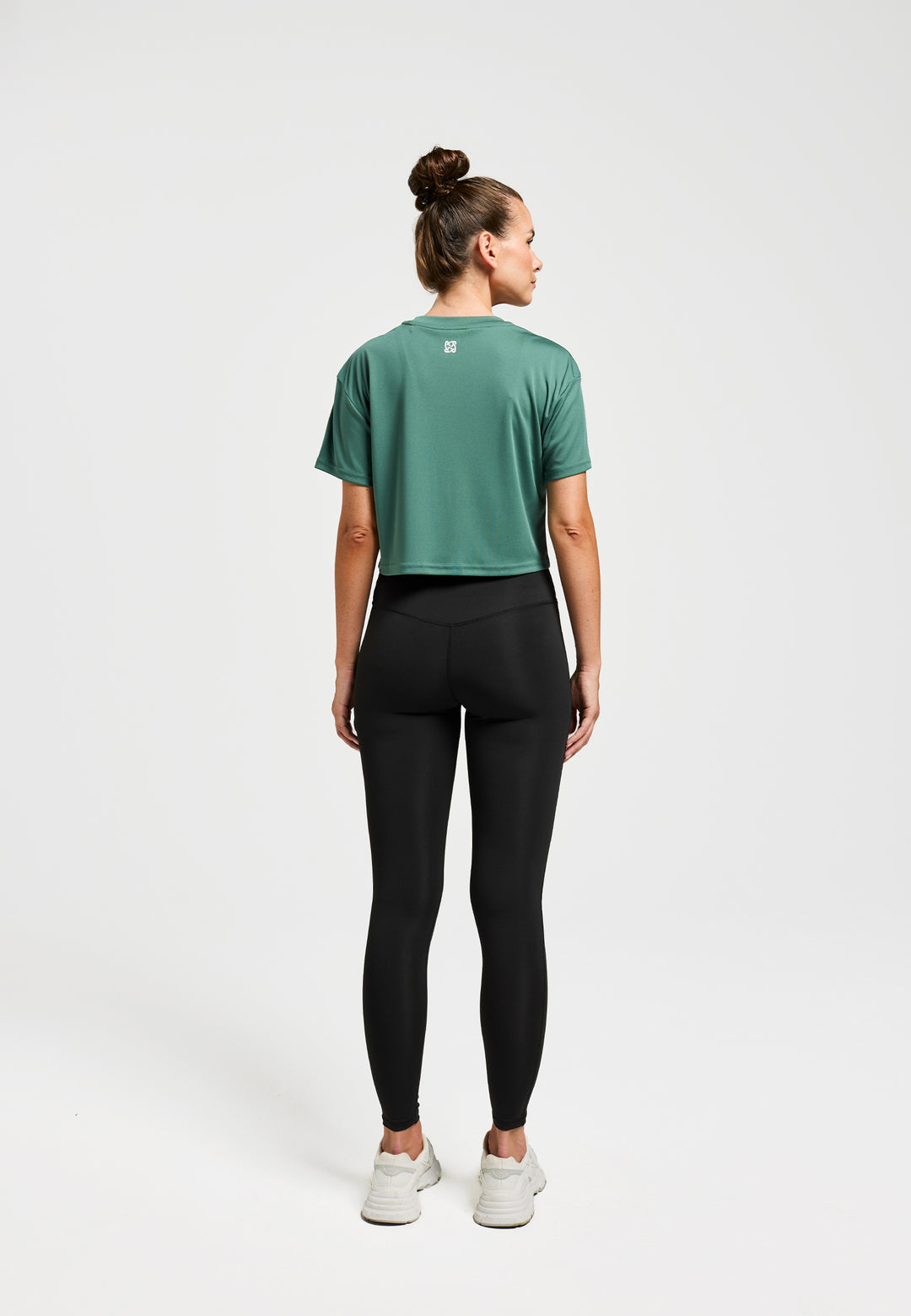 Sublime Nova - Cropped Sports shirt - Sustainable Dark Green